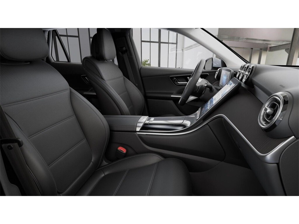 2026 Mercedes Benz GLC 300 4MATIC photo 4
