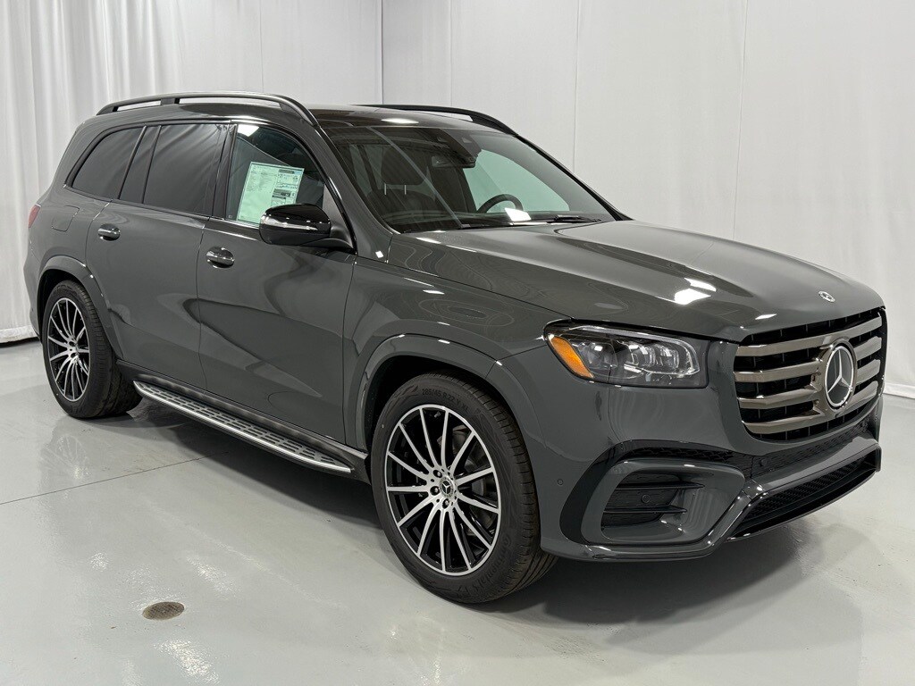 2025 Mercedes Benz GLS 450 4MATIC photo 4