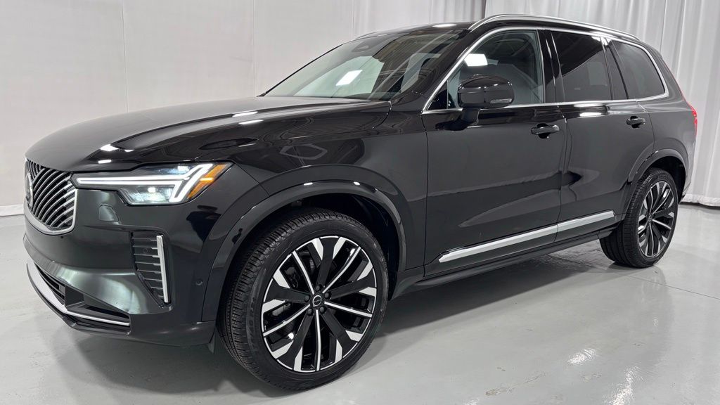 2025 Volvo XC90 B6 Plus Bright 7-Seater 4WD's photo