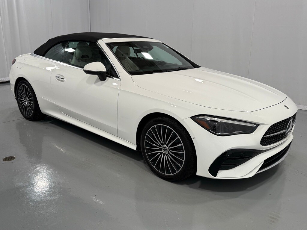 2025 Mercedes Benz CLE 450 4MATIC photo 4