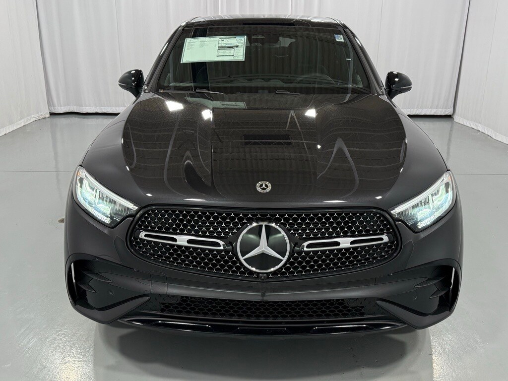 2025 Mercedes Benz GLC 300 4MATIC Coupe photo 3