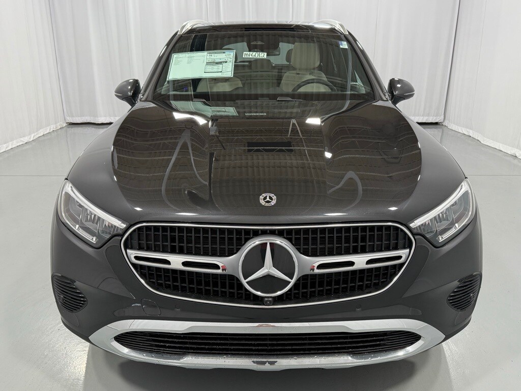 2026 Mercedes Benz GLC 300 4MATIC photo 2