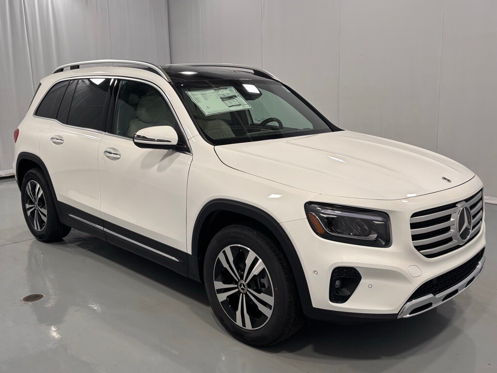 2026 Mercedes Benz GLB 250 4MATIC photo 3