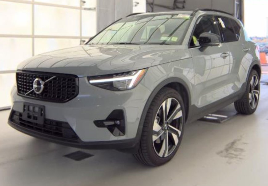 2026 Volvo XC40