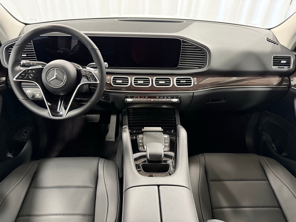 2026 Mercedes Benz GLE 350 4MATIC photo 2