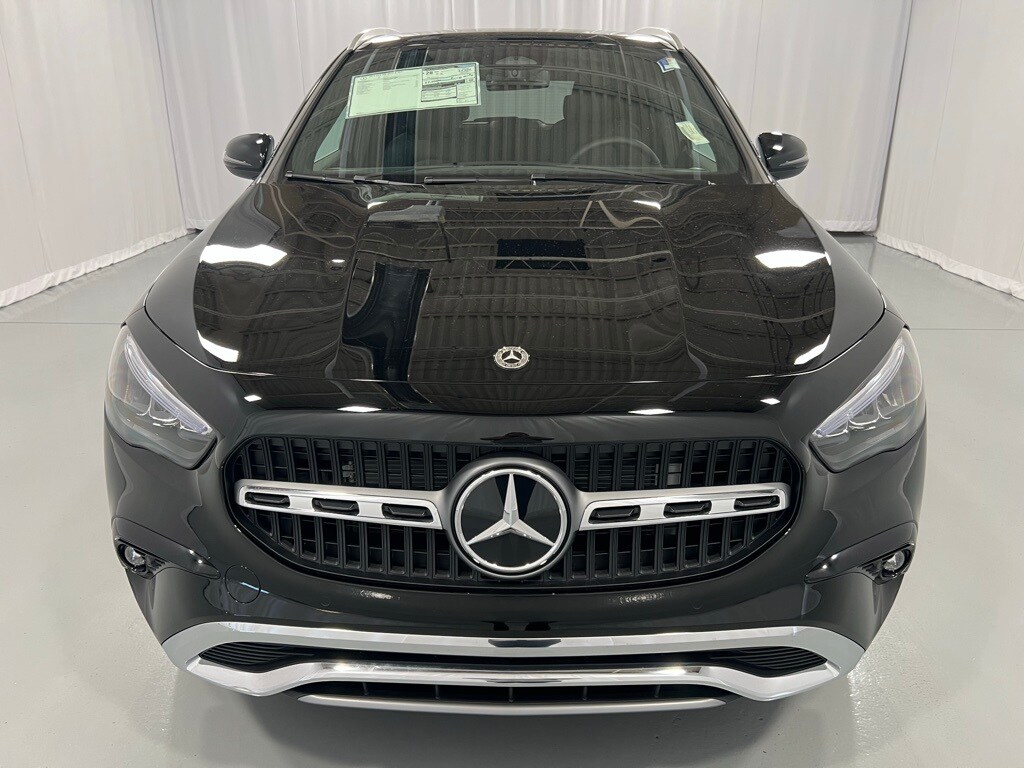 2025 Mercedes Benz GLA 250 4MATIC photo 3