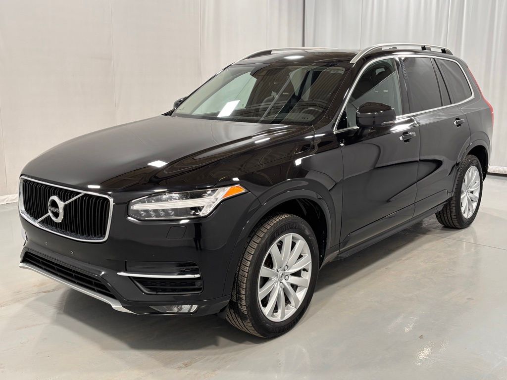 2018 Volvo XC90 Momentum