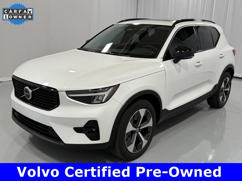 Used 2023 Volvo XC40 B5 AWD Plus Dark SUV