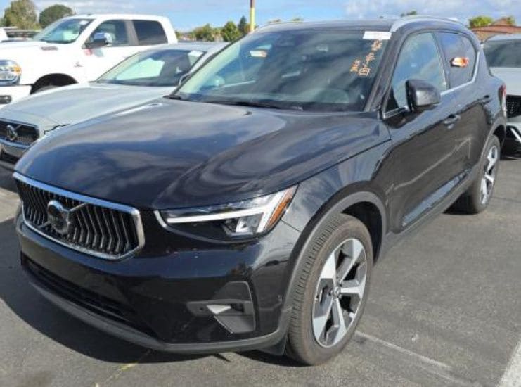 2025 Volvo XC40 B5 Plus Bright AWD's photo