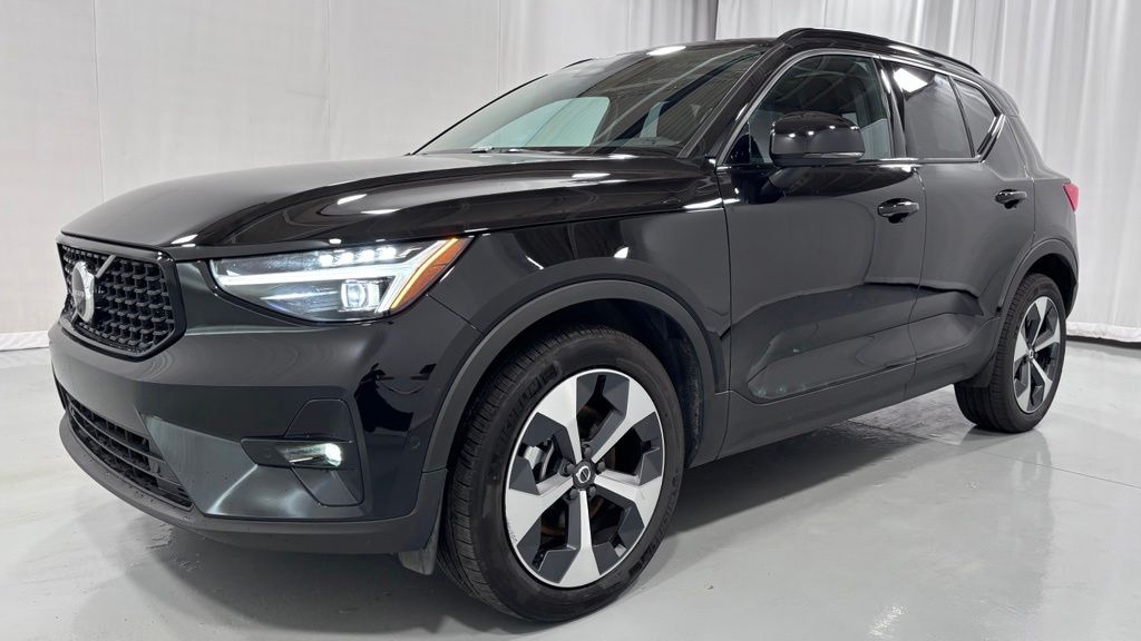 2026 Volvo XC40