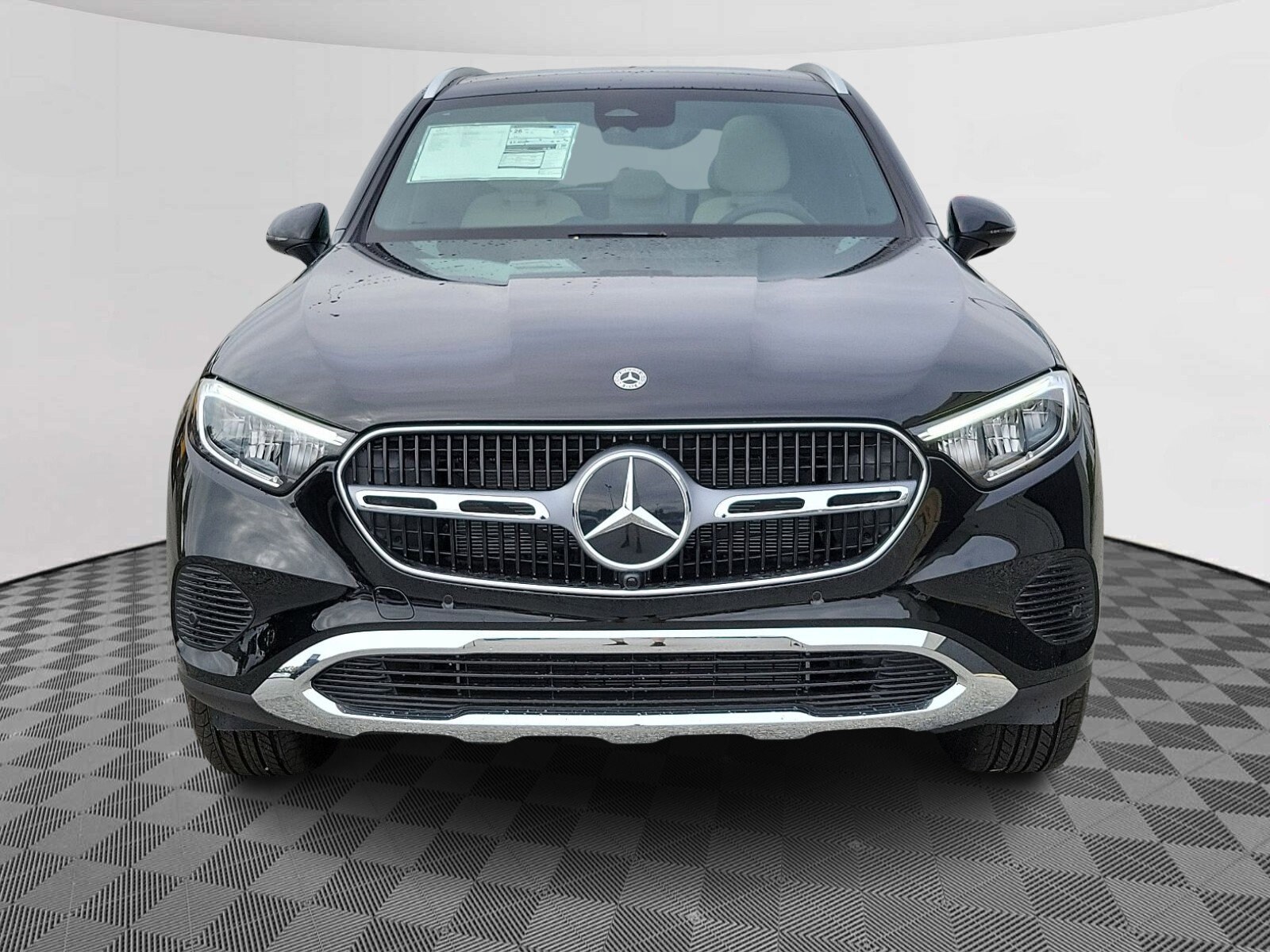 2025 Mercedes Benz GLC 300 4MATIC photo 2