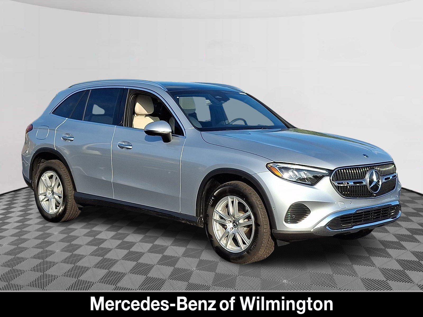 2026 Mercedes-Benz GLC 300