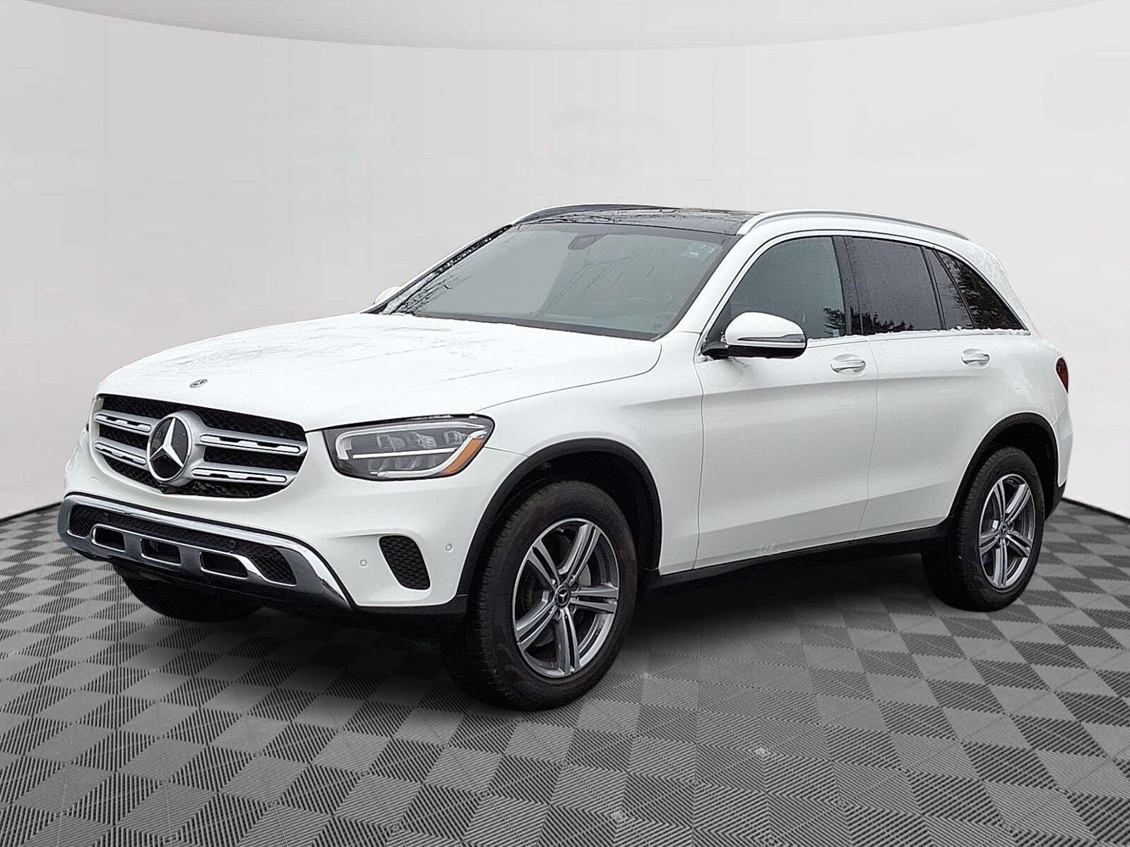 2021 Mercedes Benz GLC 300 4MATIC photo 3