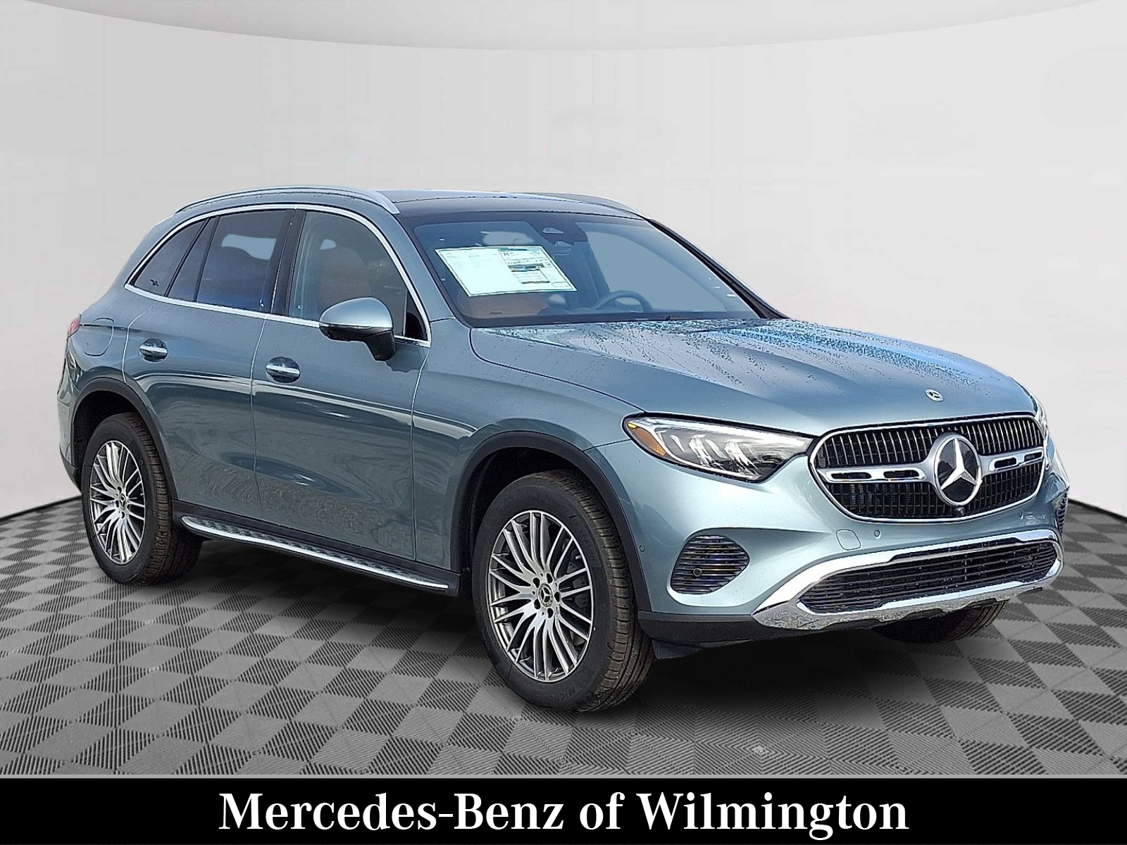 2026 Mercedes-Benz GLC GLC 300 4MATIC's photo