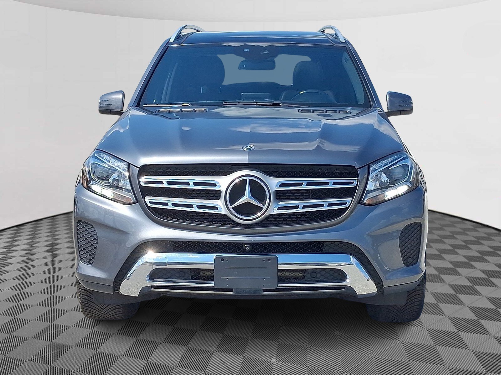 2018 Mercedes Benz GLS 450 4MATIC photo 2