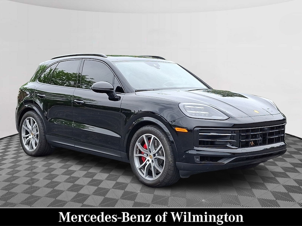 Used 2024 Porsche Cayenne E-Hybrid S SUV