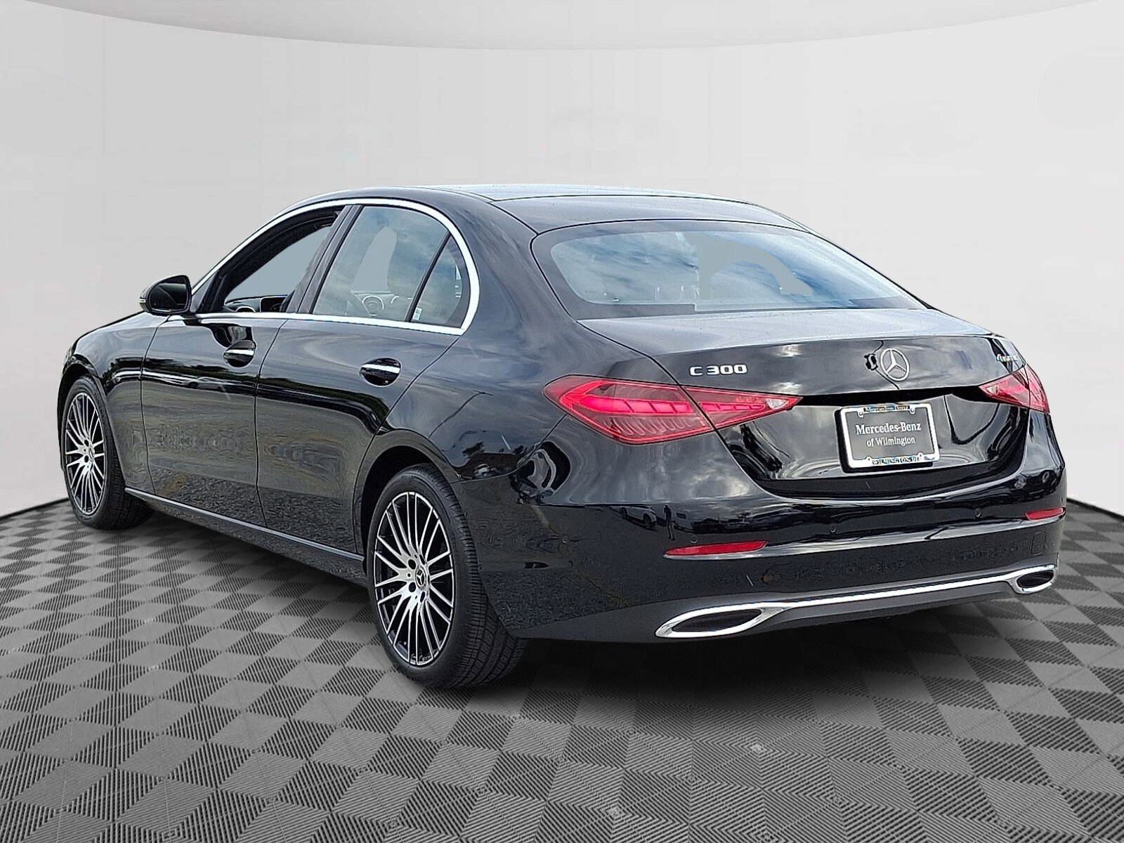 2025 Mercedes Benz C 300 4MATIC Sedan photo 4