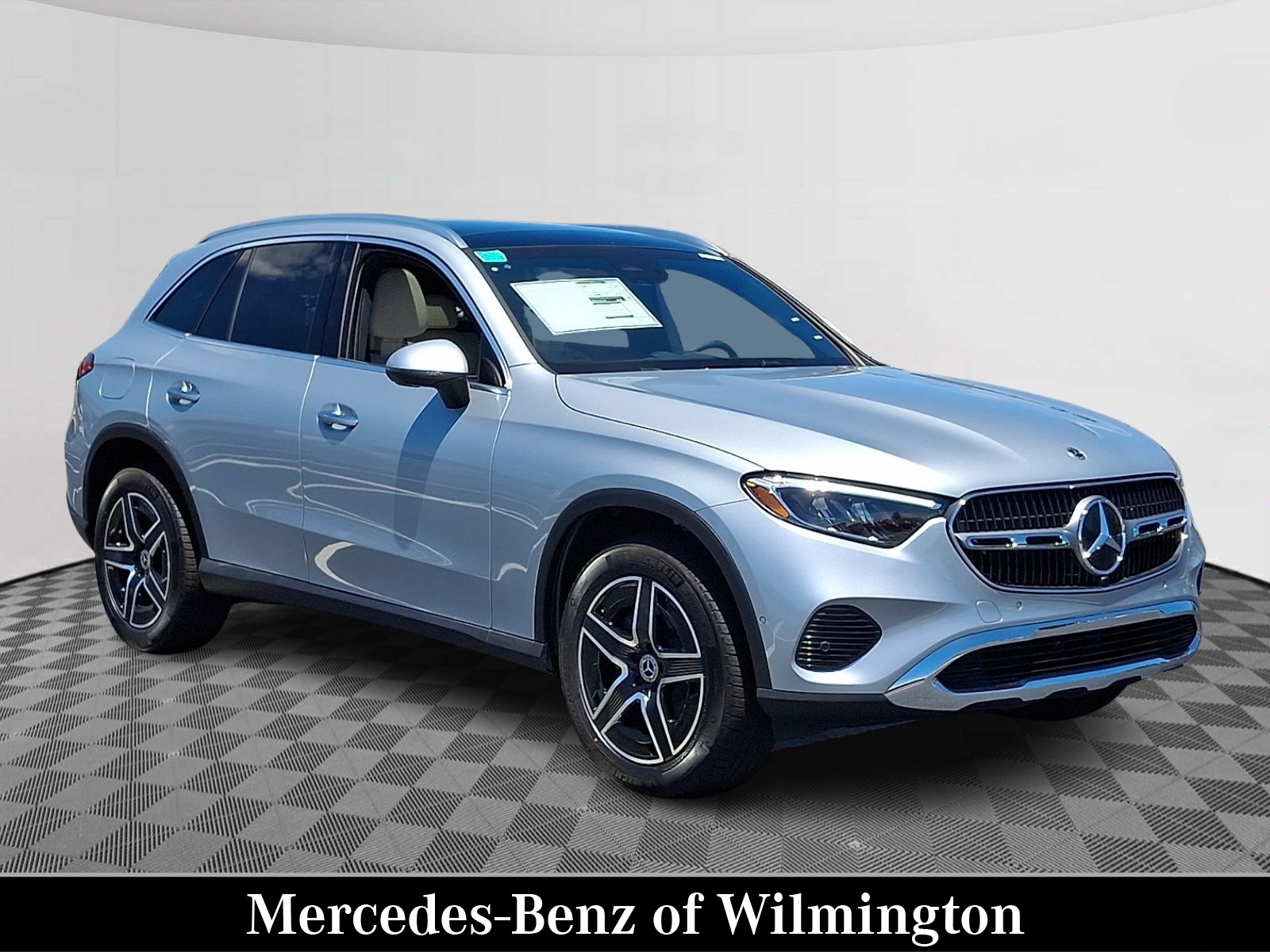 2026 Mercedes-Benz GLC 300