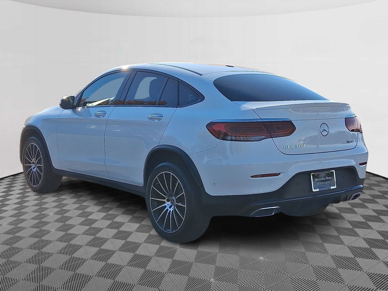 2025 Mercedes Benz C 300 4MATIC Sedan photo 4