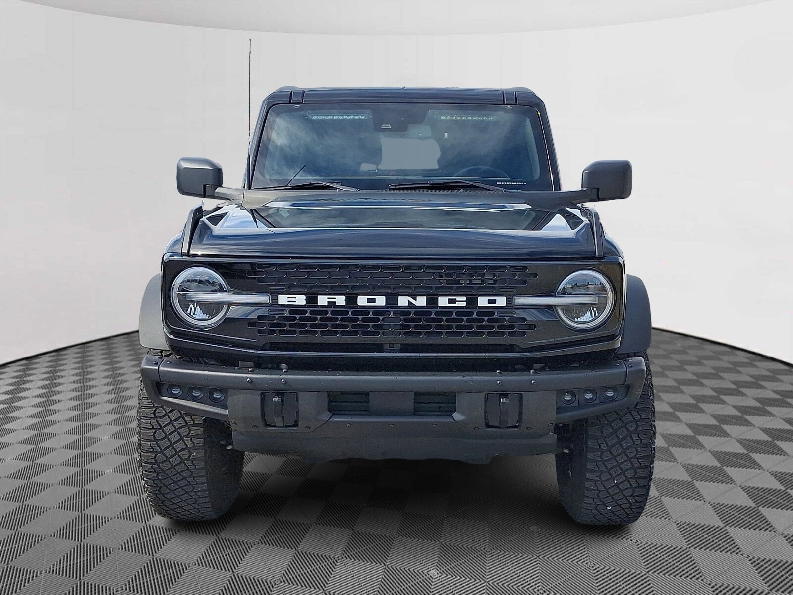 2024 Ford Bronco Wildtrak photo 2