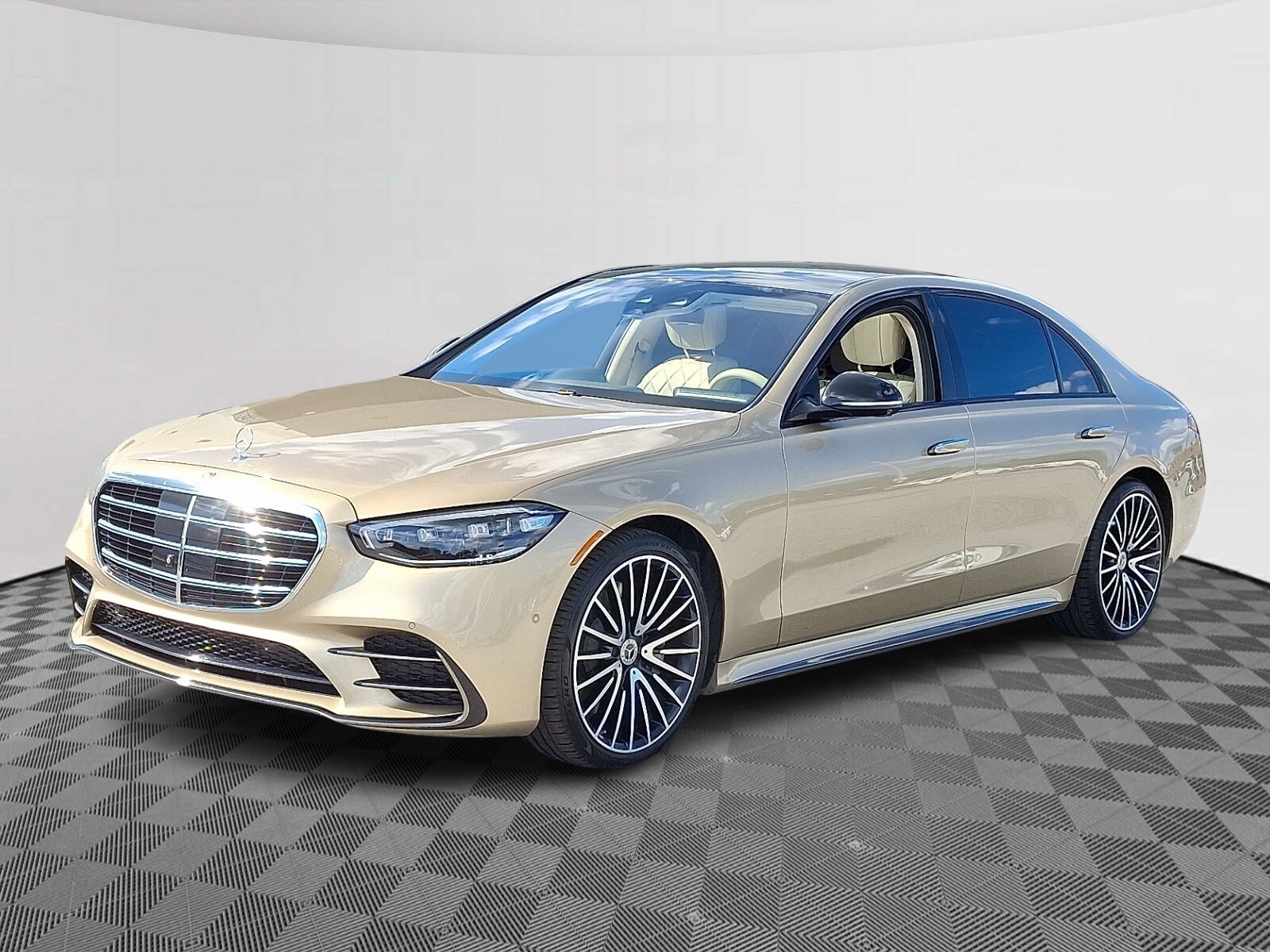 2023 Mercedes Benz S 580 4MATIC photo 3