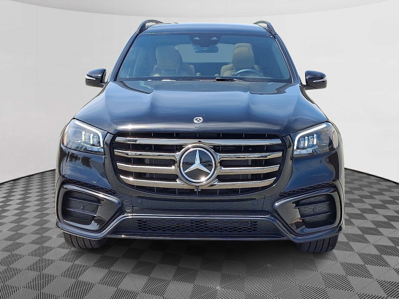 2025 Mercedes Benz GLS 450 4MATIC photo 2