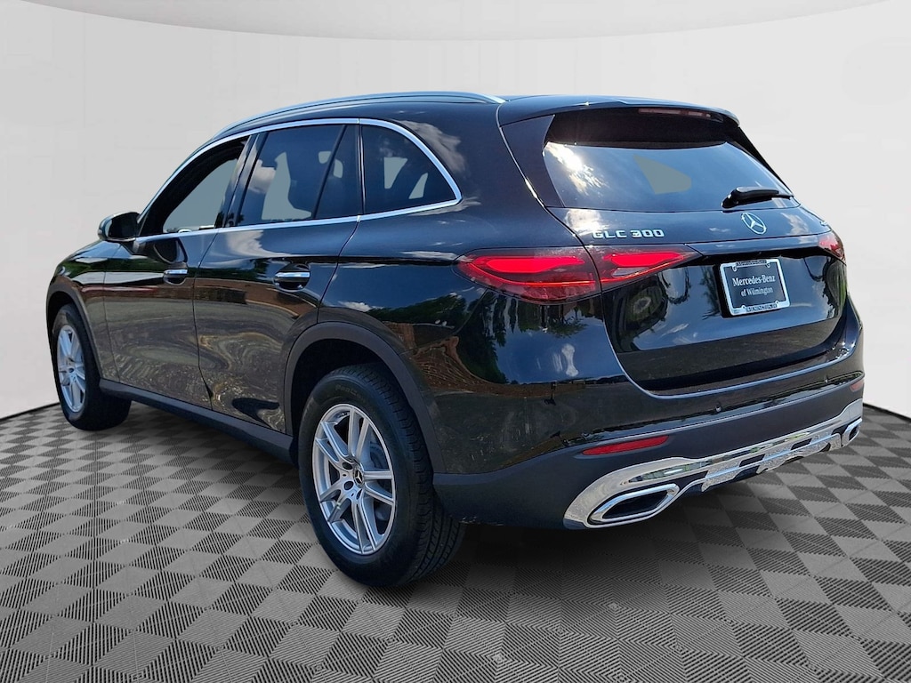New 2025 Mercedes-Benz GLC 300 4MATIC SUV