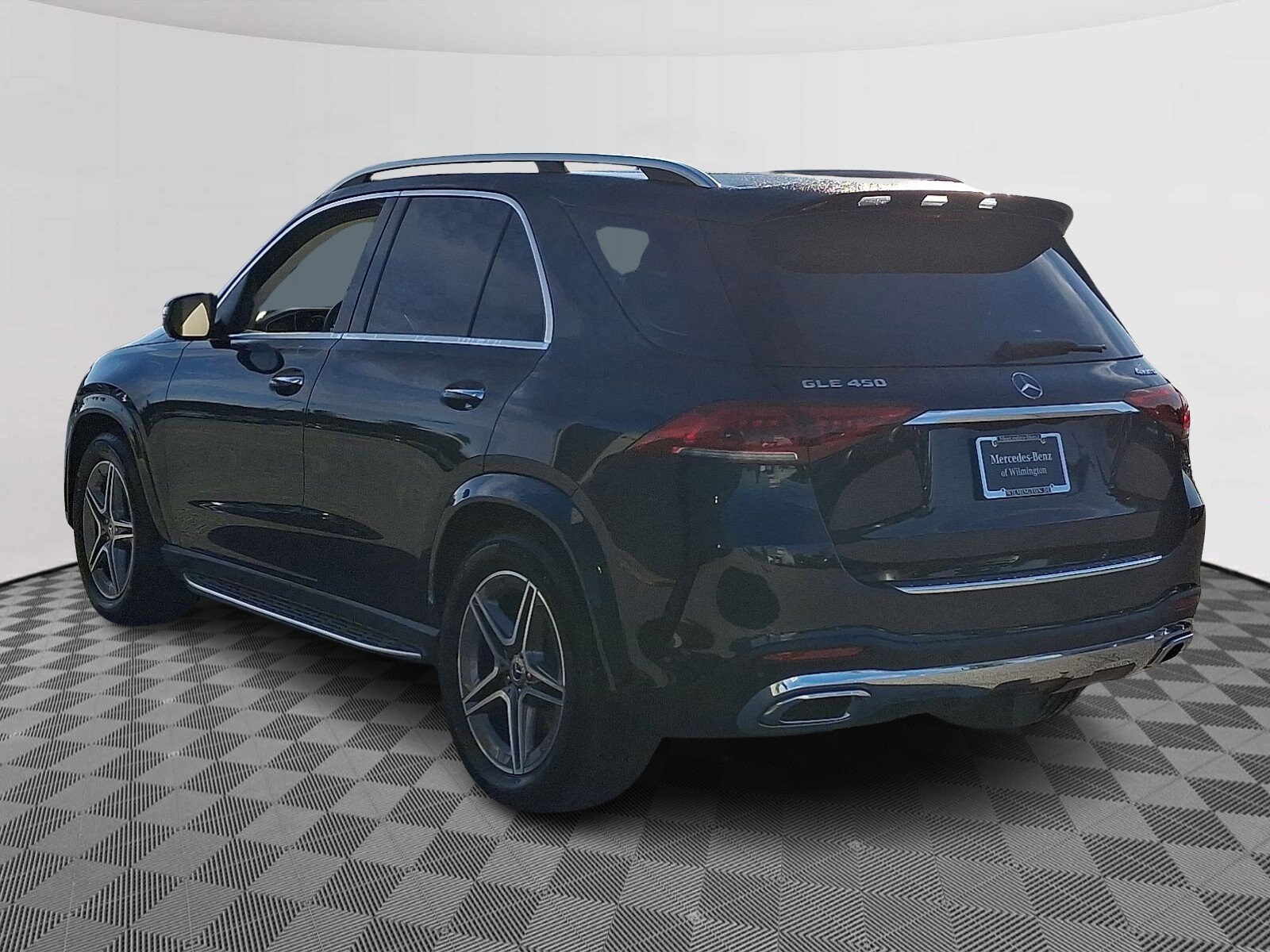 2023 Mercedes Benz GLE 450 4MATIC photo 4