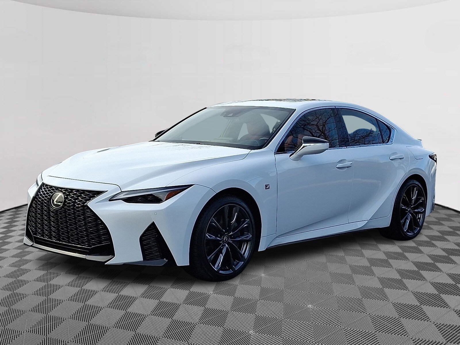 2023 Lexus IS 350 F SPORT photo 3