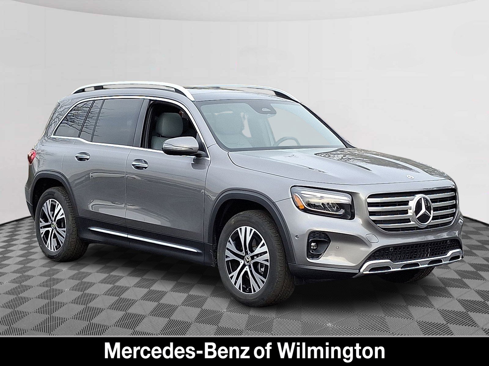 2026 Mercedes-Benz GLB GLB 250's photo