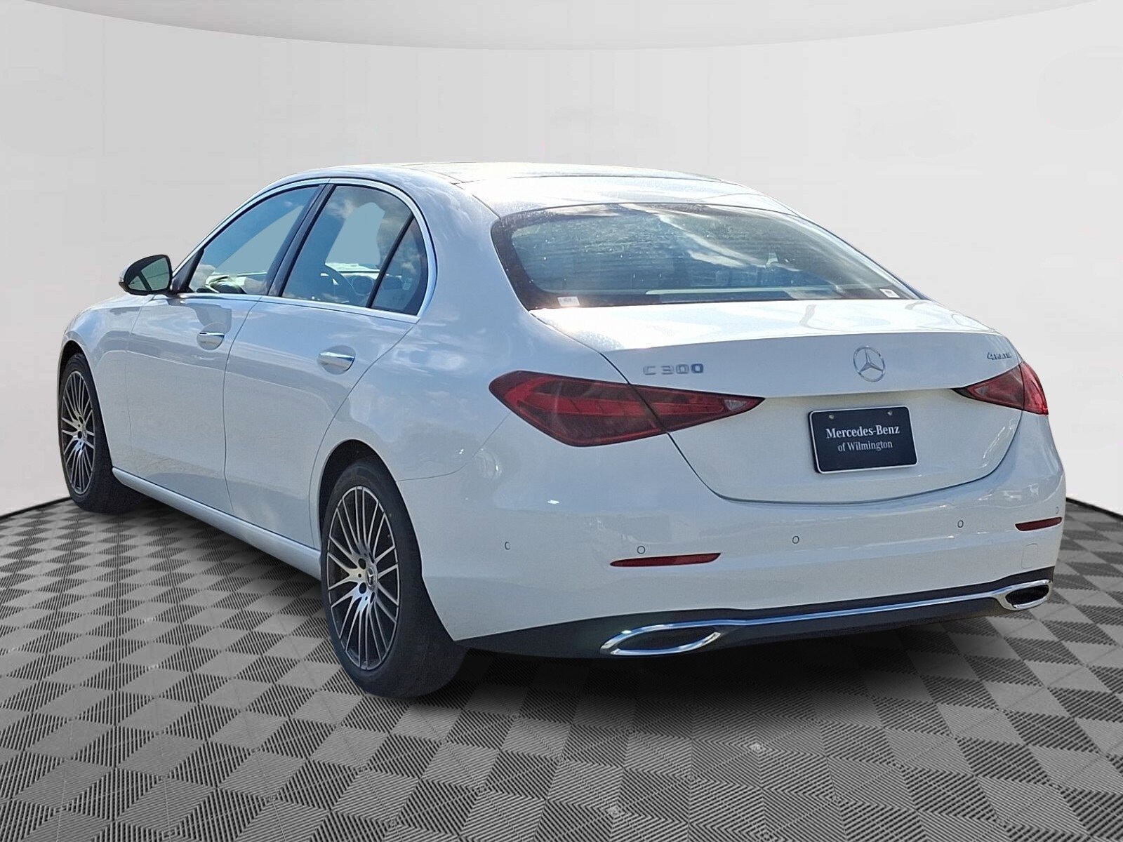 2025 Mercedes Benz C 300 4MATIC photo 3