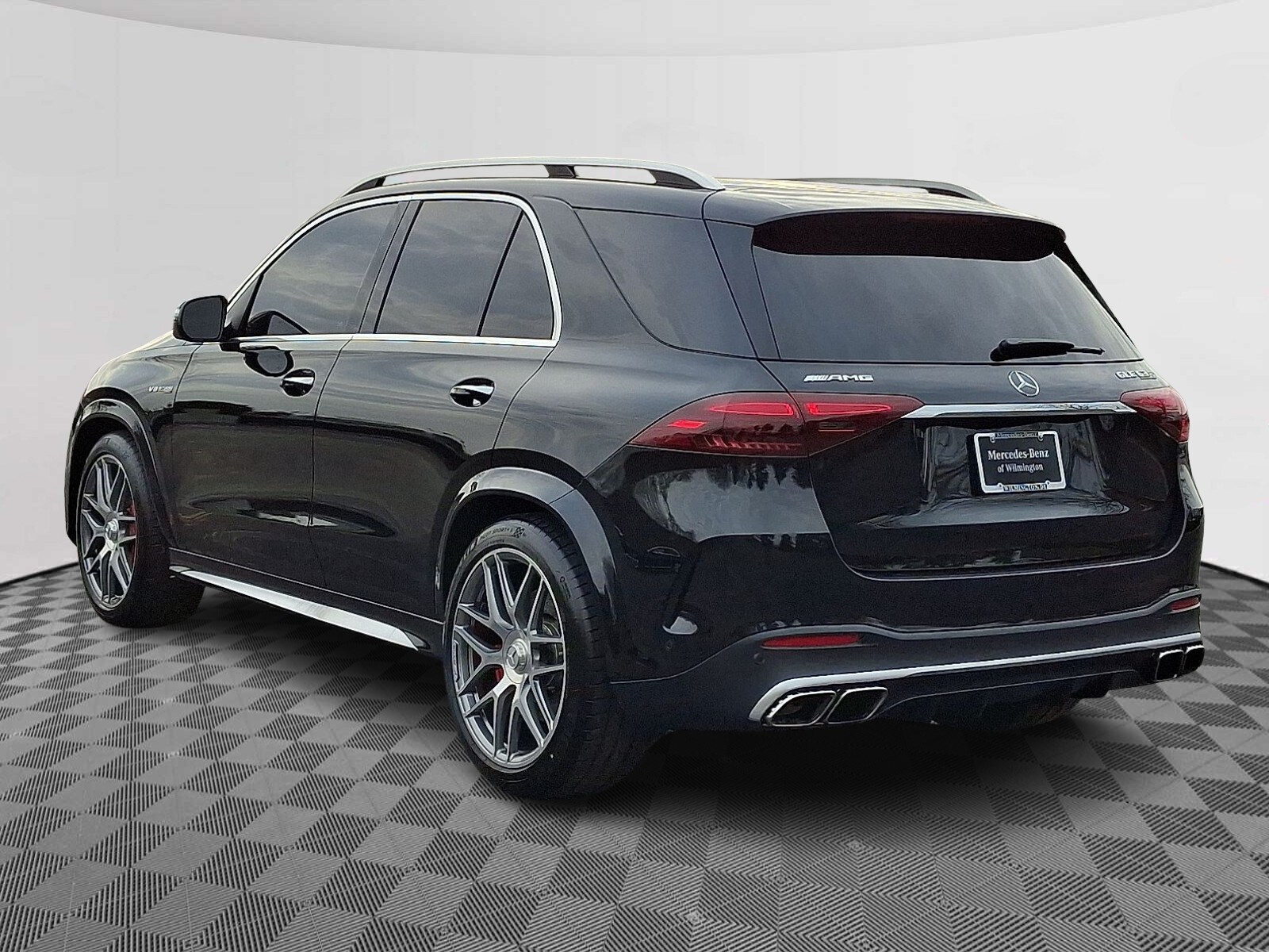 2024 Mercedes Benz GLE AMG 63 S 4MATIC+ photo 3