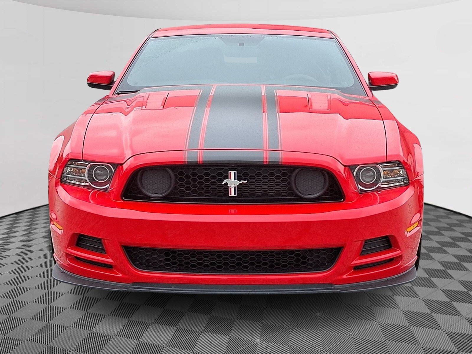 2013 Ford Mustang Boss 302 photo 2