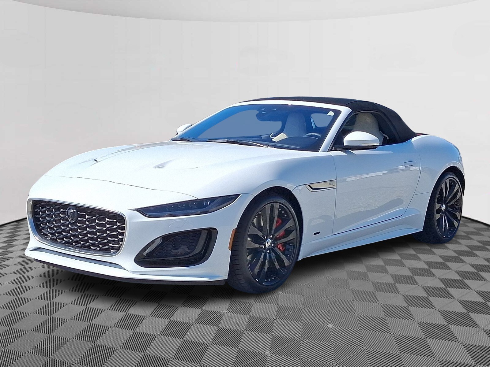 2024 Jaguar F-TYPE P450 R75 photo 3