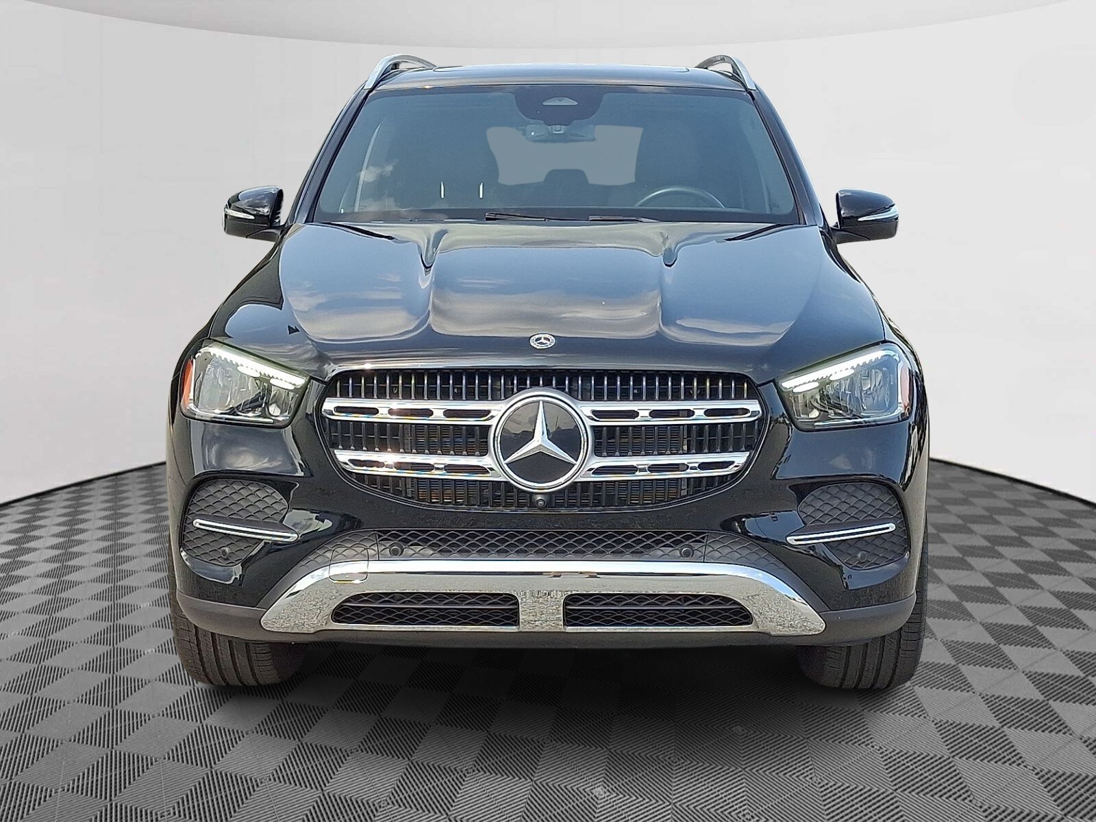 2025 Mercedes Benz GLE 350 4MATIC photo 2