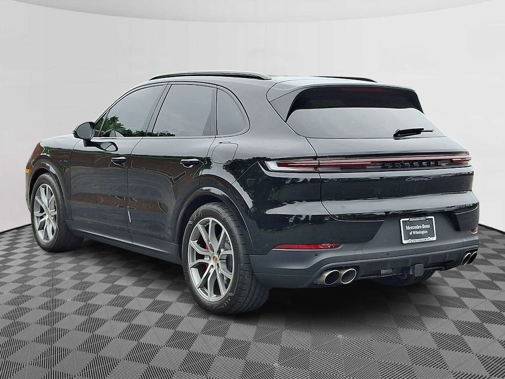 Used 2024 Porsche Cayenne E-Hybrid S SUV