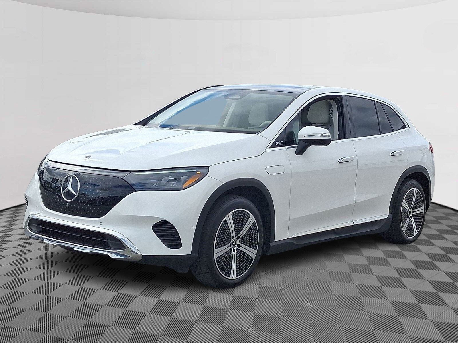 2023 Mercedes Benz 350 4MATIC photo 3