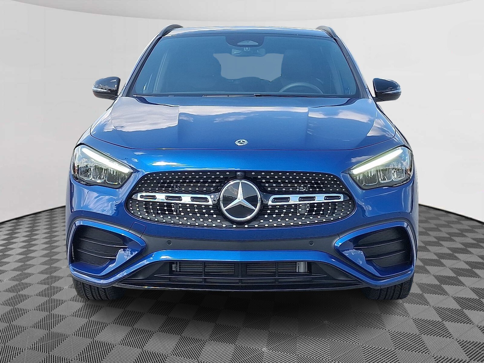 2024 Mercedes Benz GLA 250 4MATIC photo 2