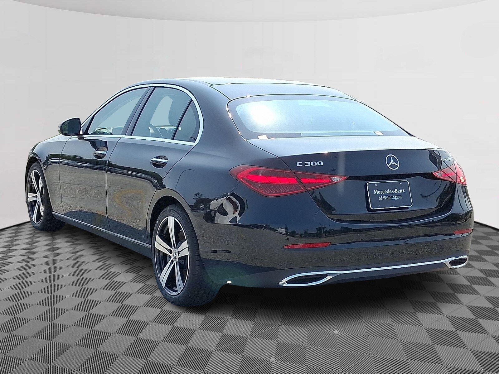 2025 Mercedes Benz C 300 4MATIC Sedan photo 4