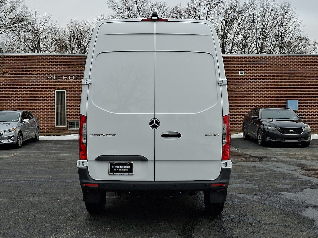 New 2026 Mercedes-Benz Sprinter 2500 Standard Roof 4-Cyl Diesel HO Van Cargo Van