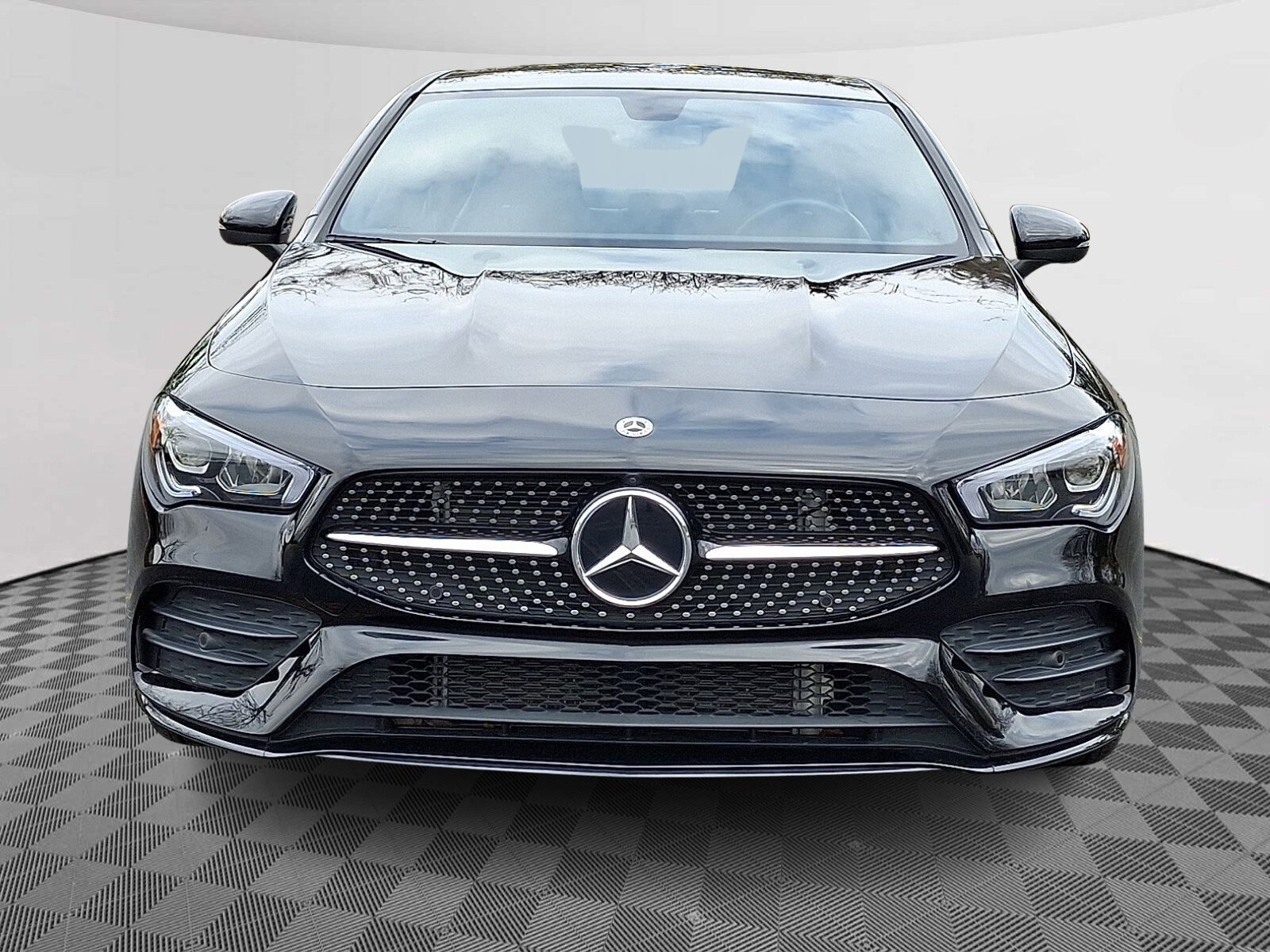 2023 Mercedes Benz CLA 250 4MATIC photo 2