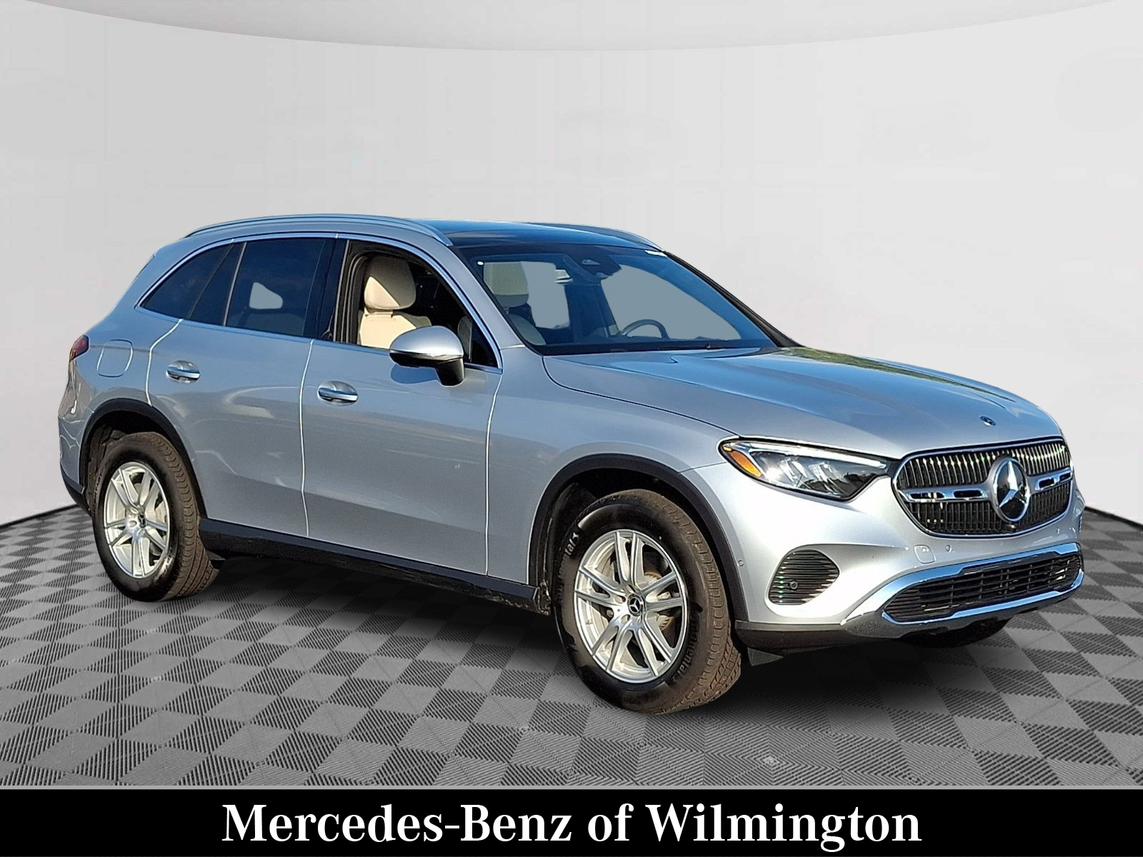2026 Mercedes-Benz GLC 300