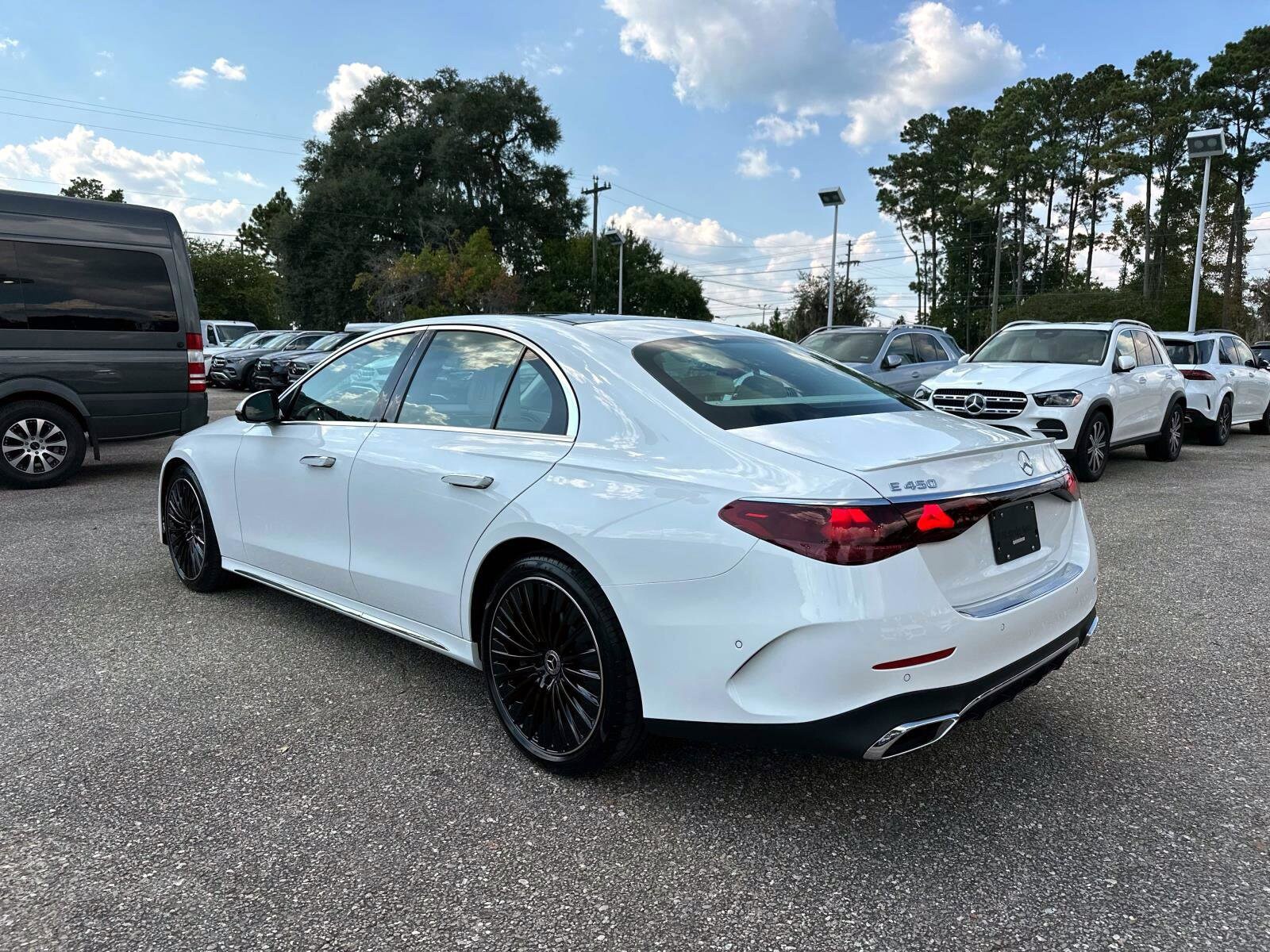 2026 Mercedes Benz E 450 4MATIC Sedan photo 3