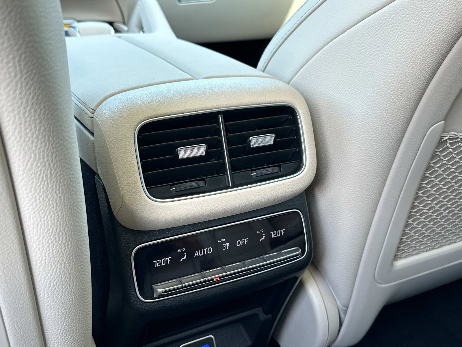 2025 Mercedes-Benz GLS Base - Photo 13