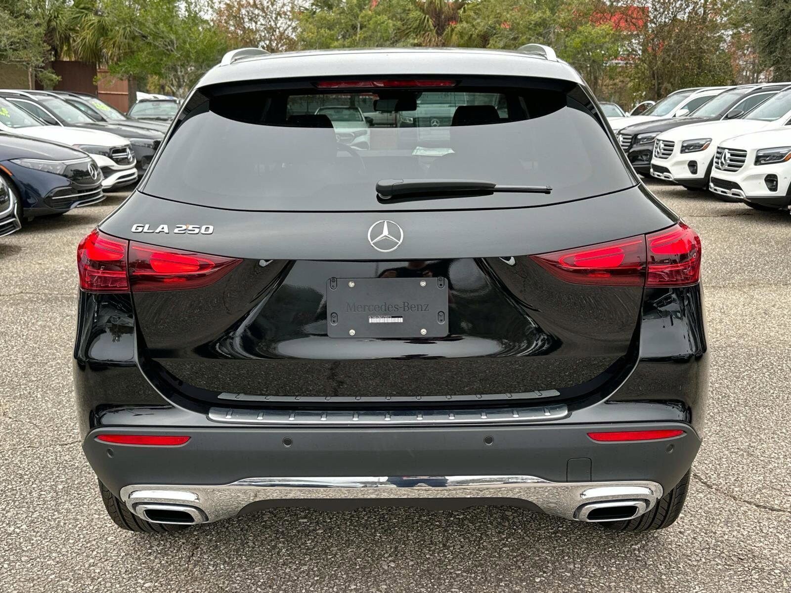 2025 Mercedes Benz GLA 250 photo 4