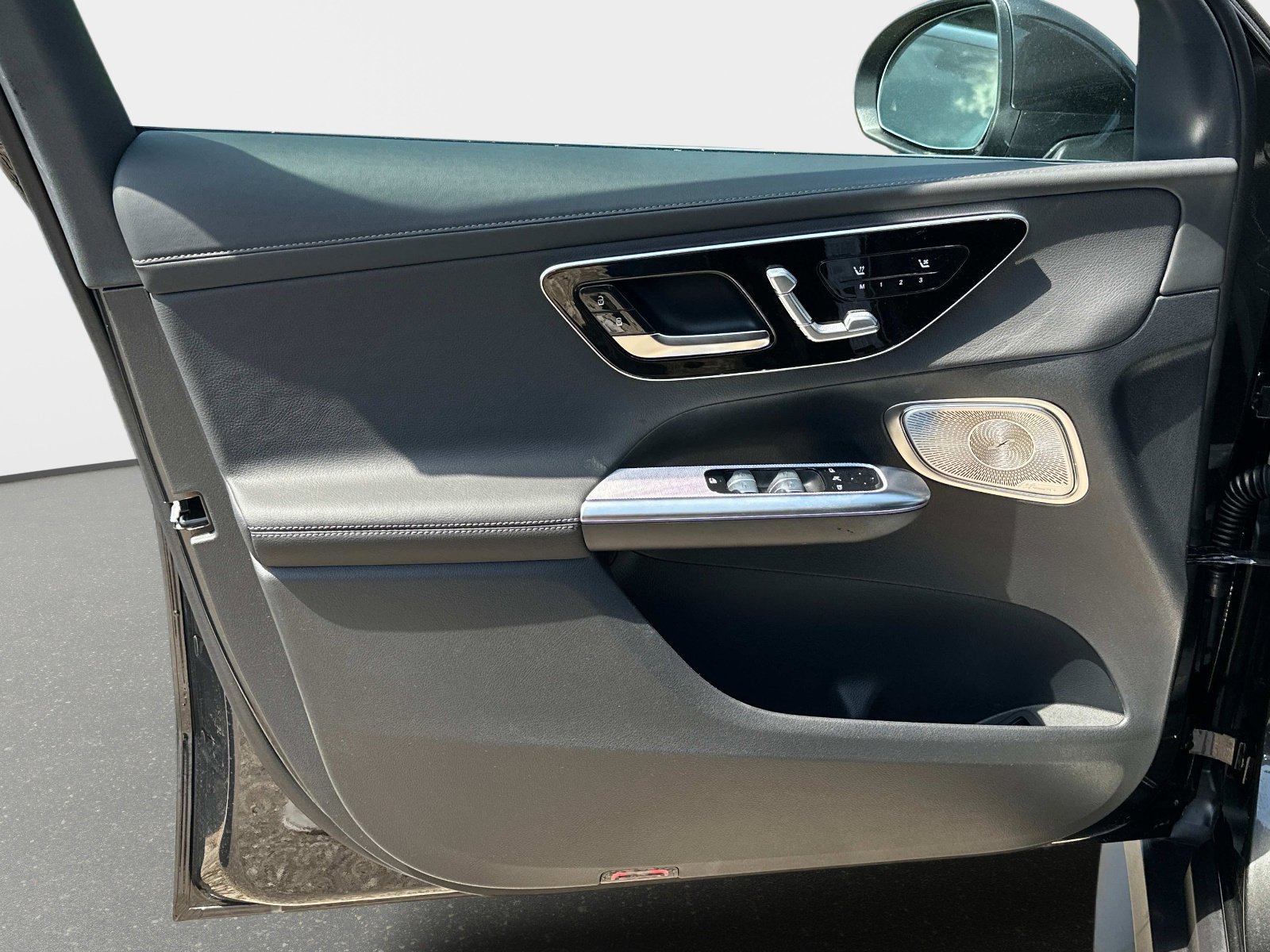 2025 Mercedes-Benz GLC Base - Photo 17