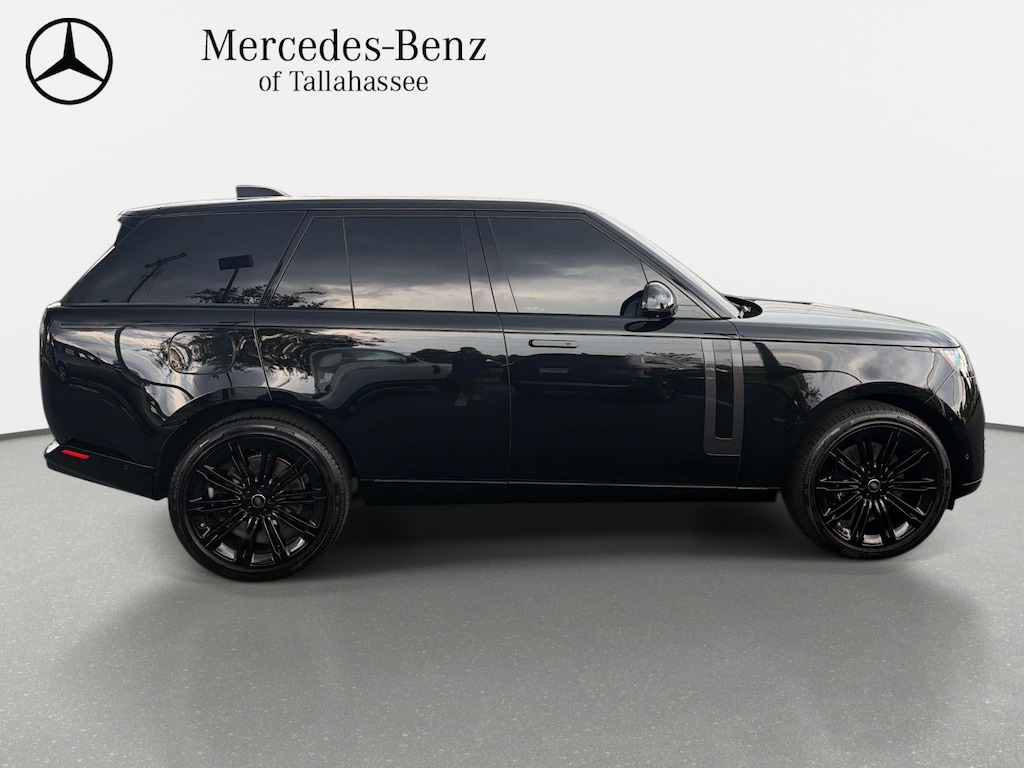 Used 2025 Land Rover Range Rover P530 SE SUV