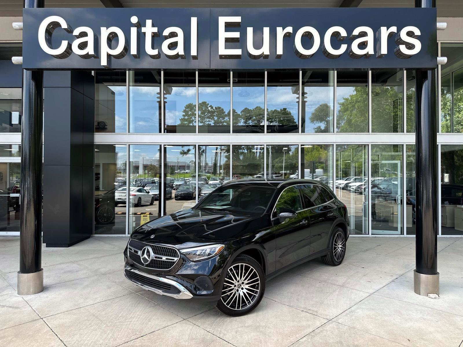 2025 Mercedes-Benz GLC 300