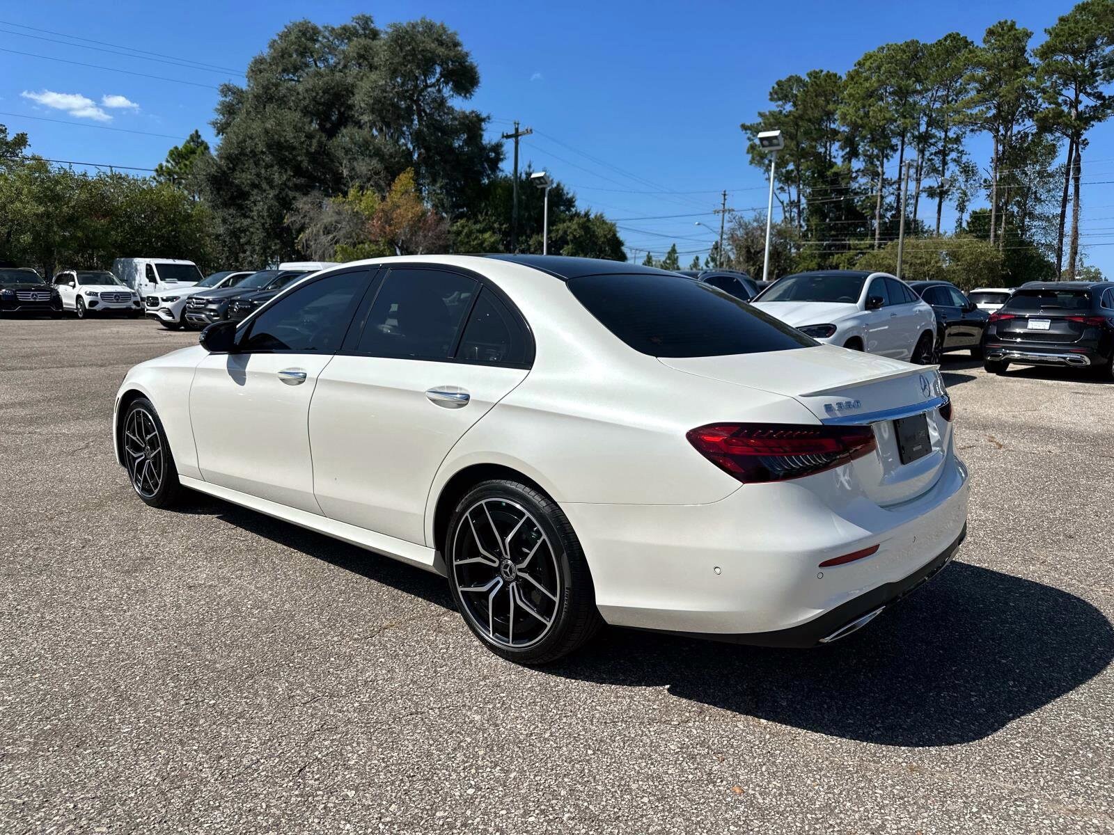 2022 Mercedes Benz E 350 photo 3
