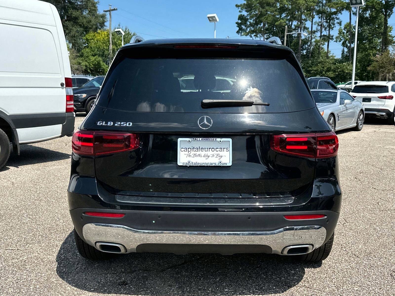 2024 Mercedes Benz GLB 250 photo 4